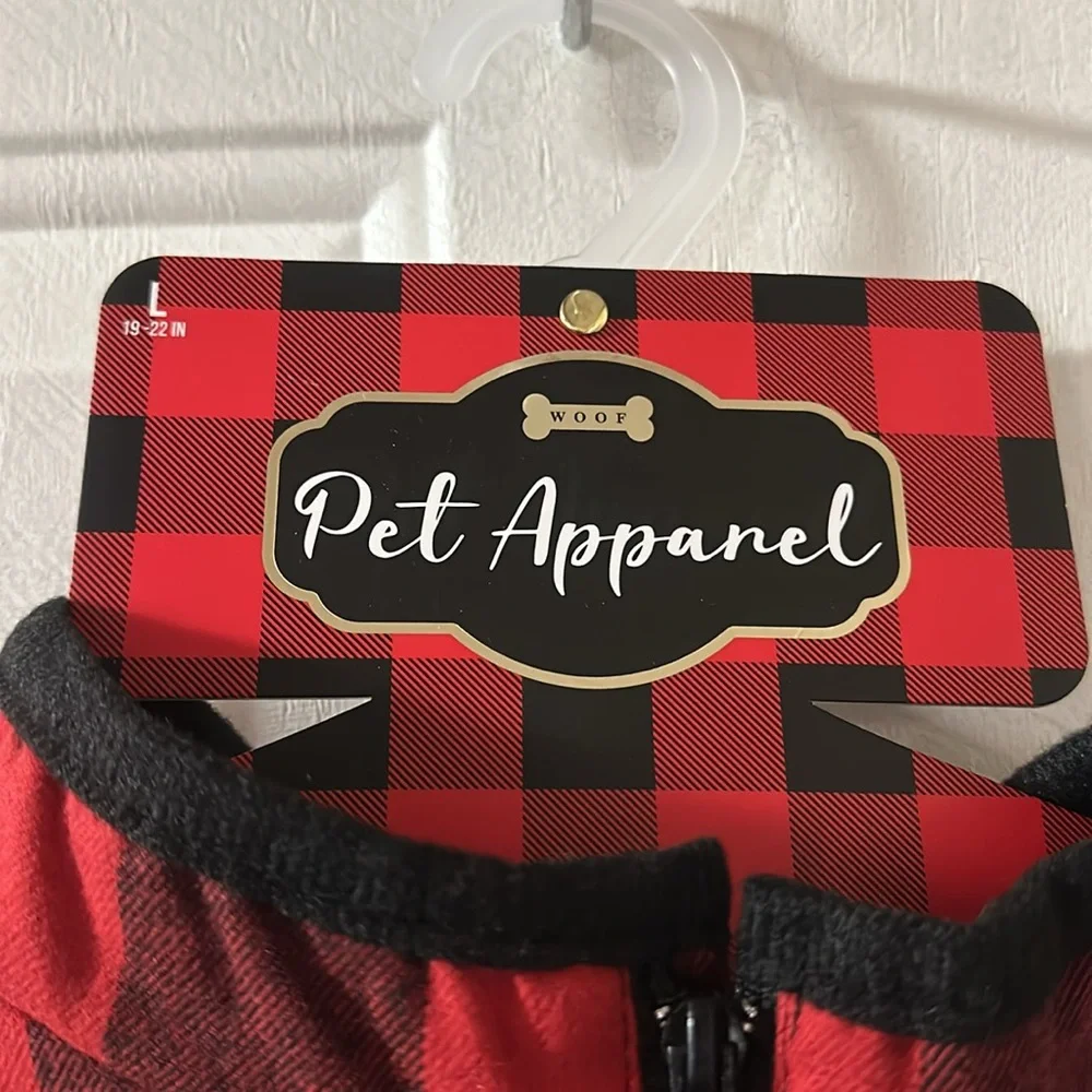 WOOF BUFFALO CHECK PET JACKET: RED/BLACK: NEW WITH TAGS: SIZE LARGE
